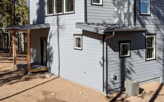 Siding Service Image
